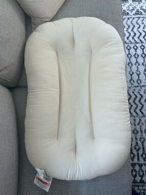 Snuggle Me Organic Infant Lounger in Natural With Cover